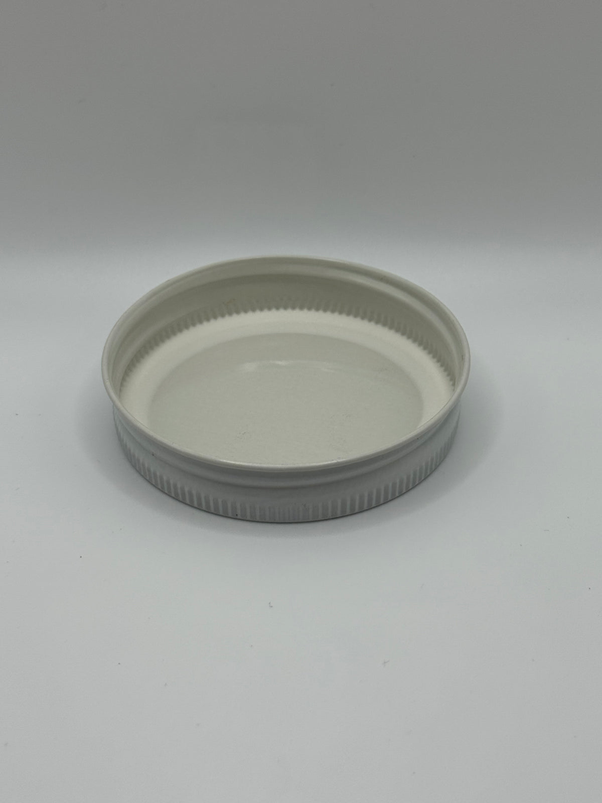 70-450 White Plastisol-Lined Metal Lid (Pack of 240)